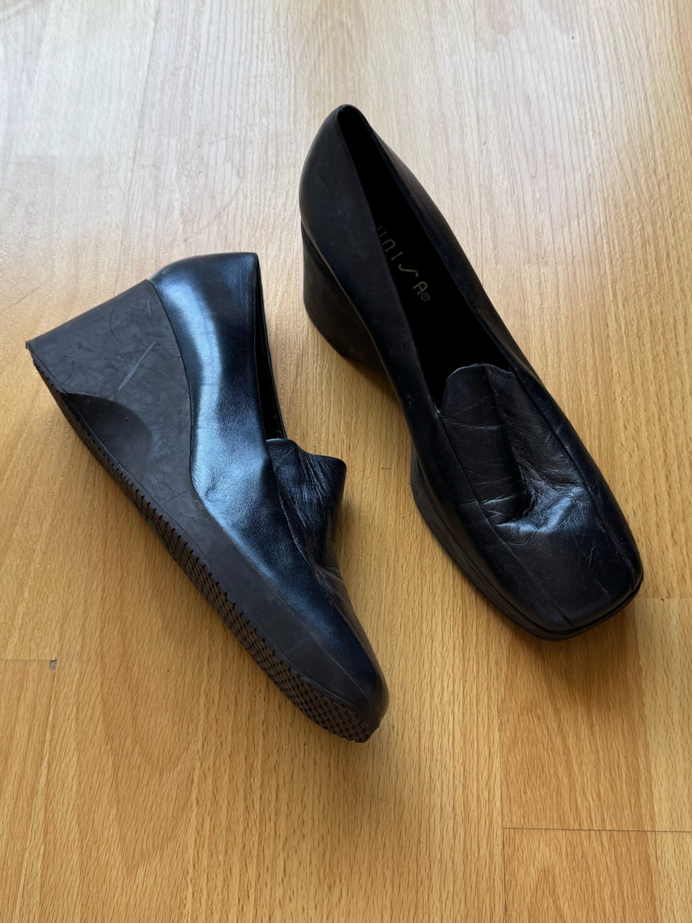 Unisa navy blue leather slip on wedges